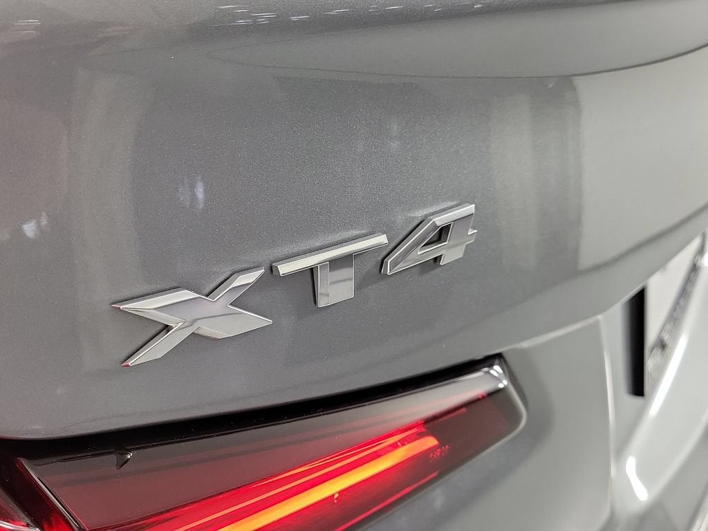 2025 Cadillac XT4 Premium Luxury
