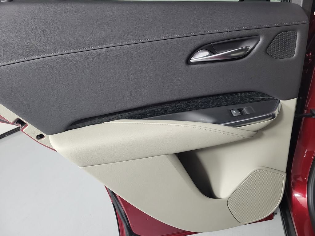 2021 Cadillac XT4 Premium Luxury