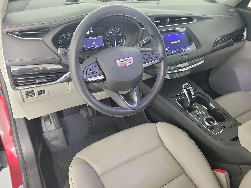 2021 Cadillac XT4 Premium Luxury