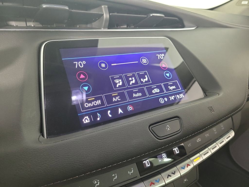 2021 Cadillac XT4 Premium Luxury