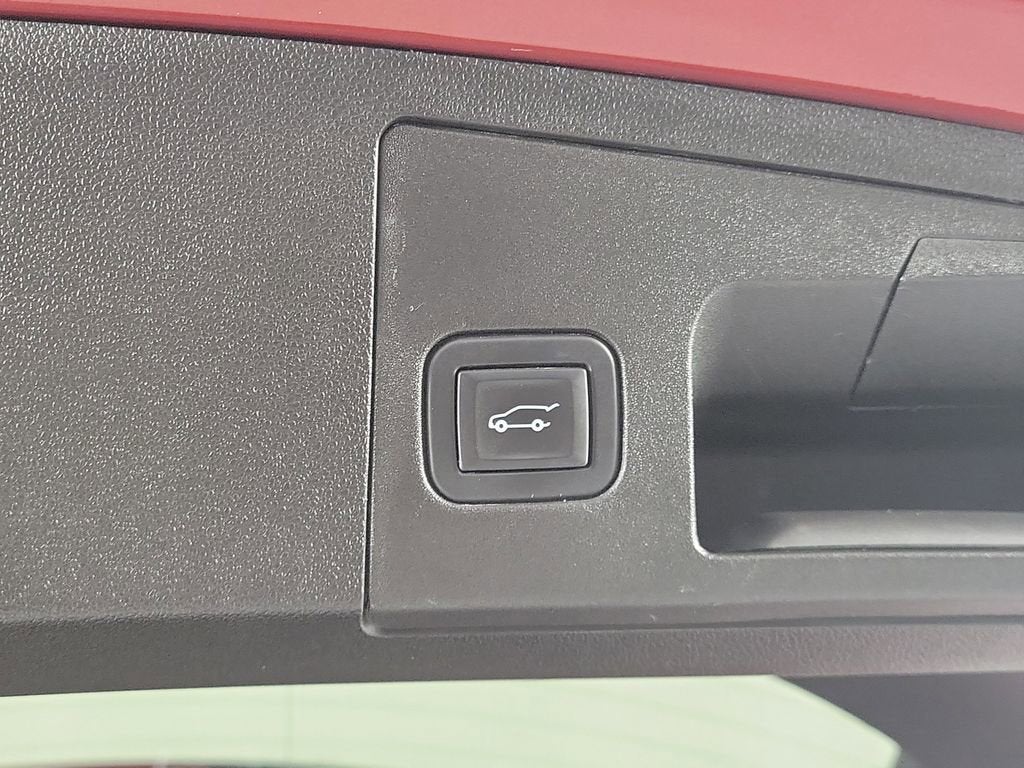 2021 Cadillac XT4 FWD Premium Luxury