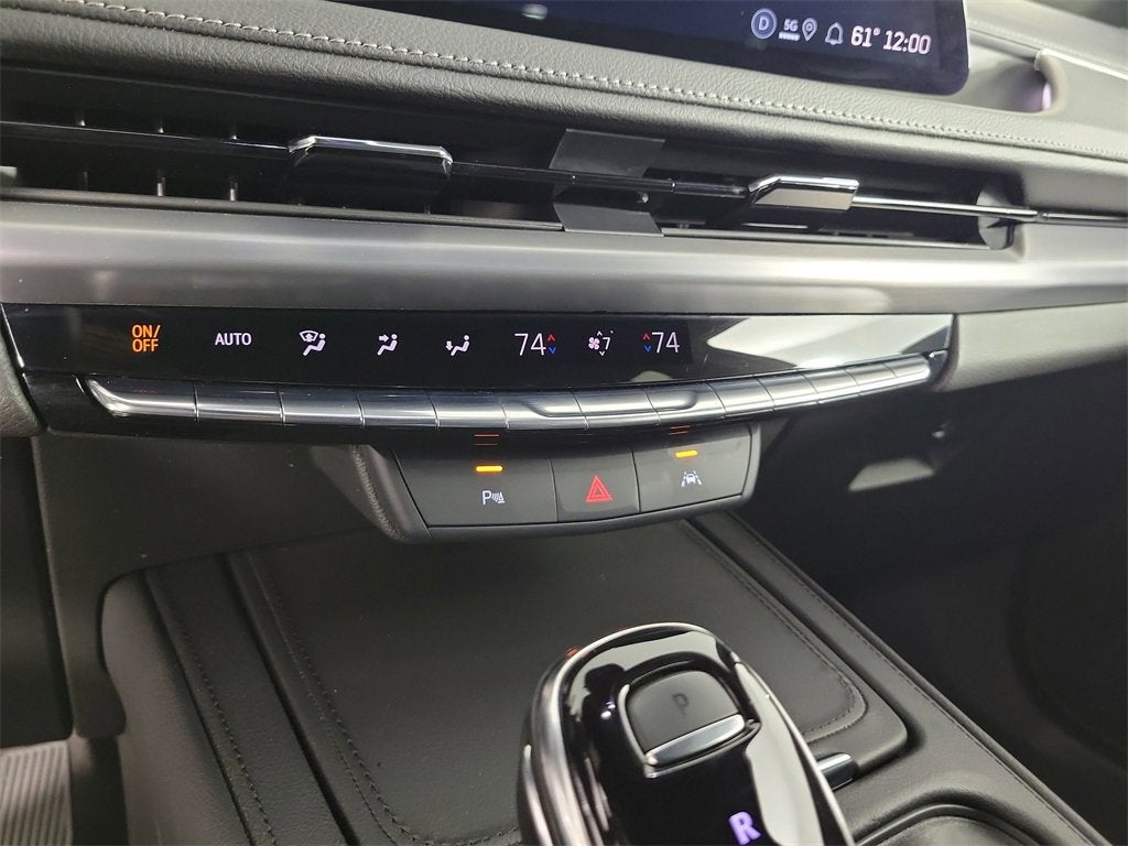 2025 Cadillac XT4 Premium Luxury