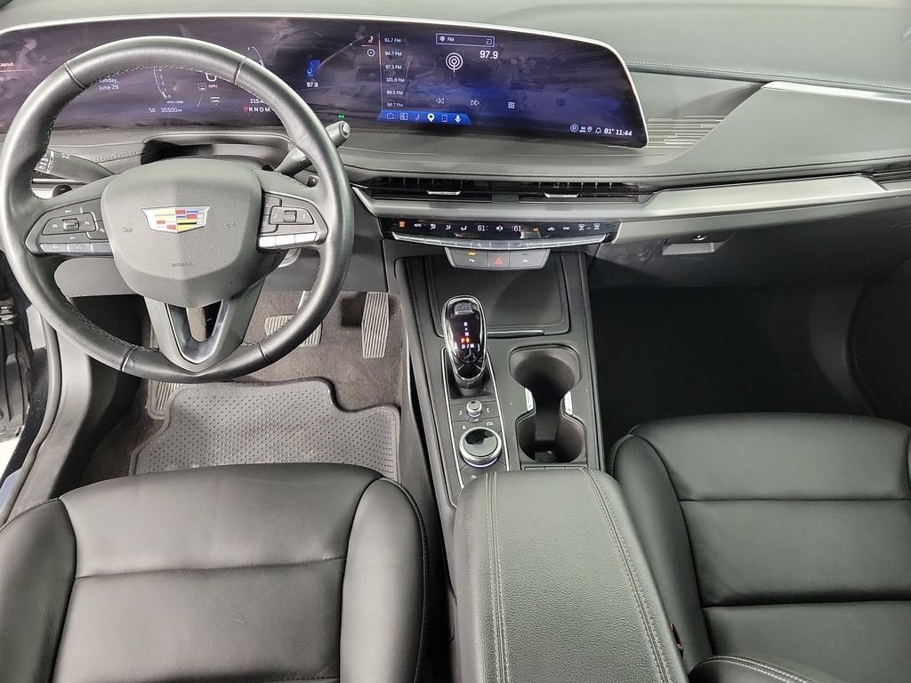 2025 Cadillac XT4 Premium Luxury