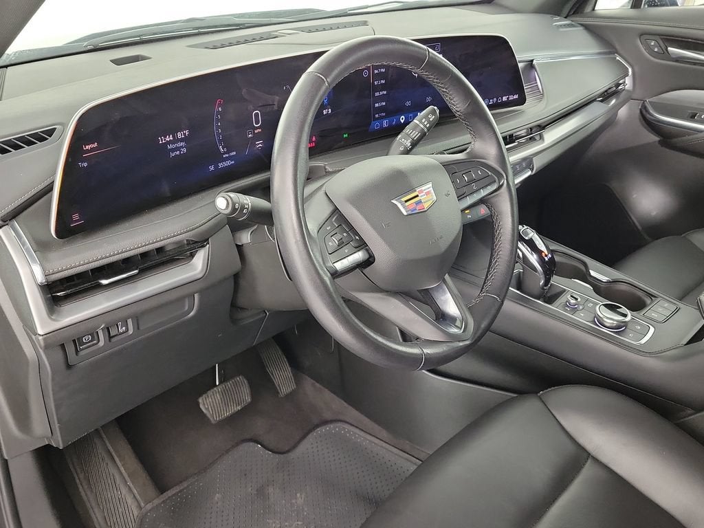 2025 Cadillac XT4 Premium Luxury