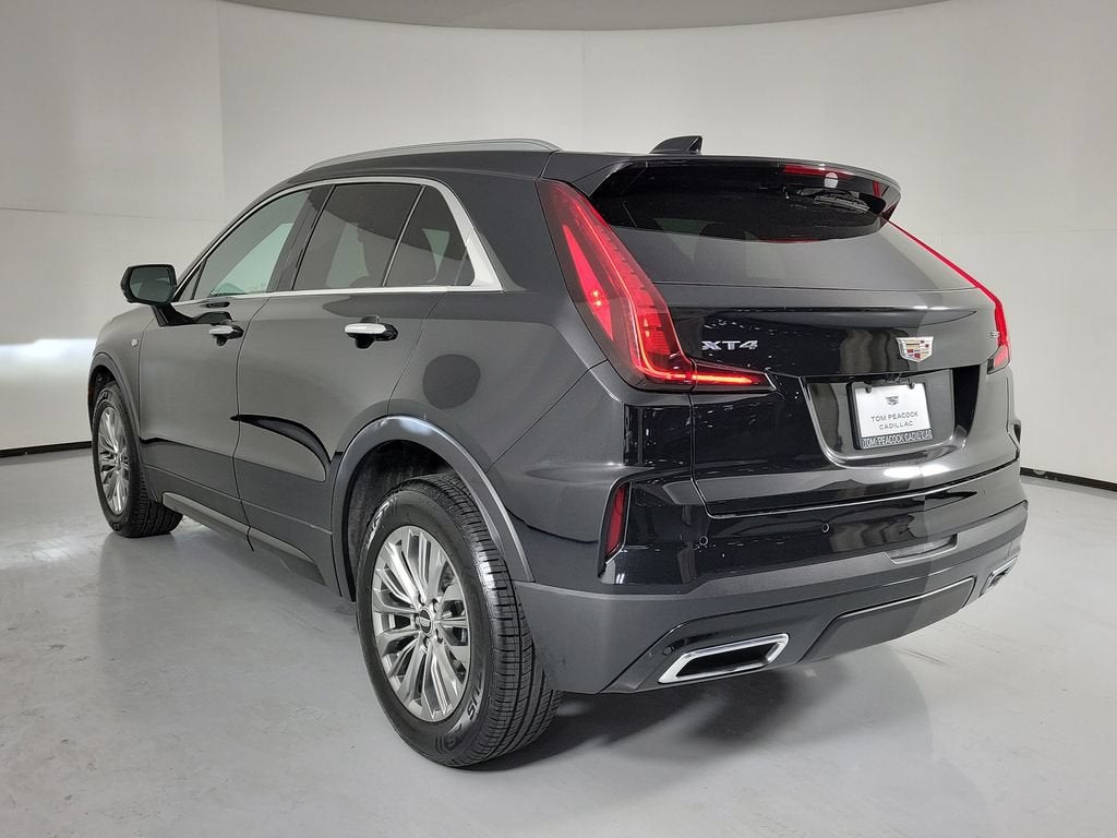 2025 Cadillac XT4 Premium Luxury