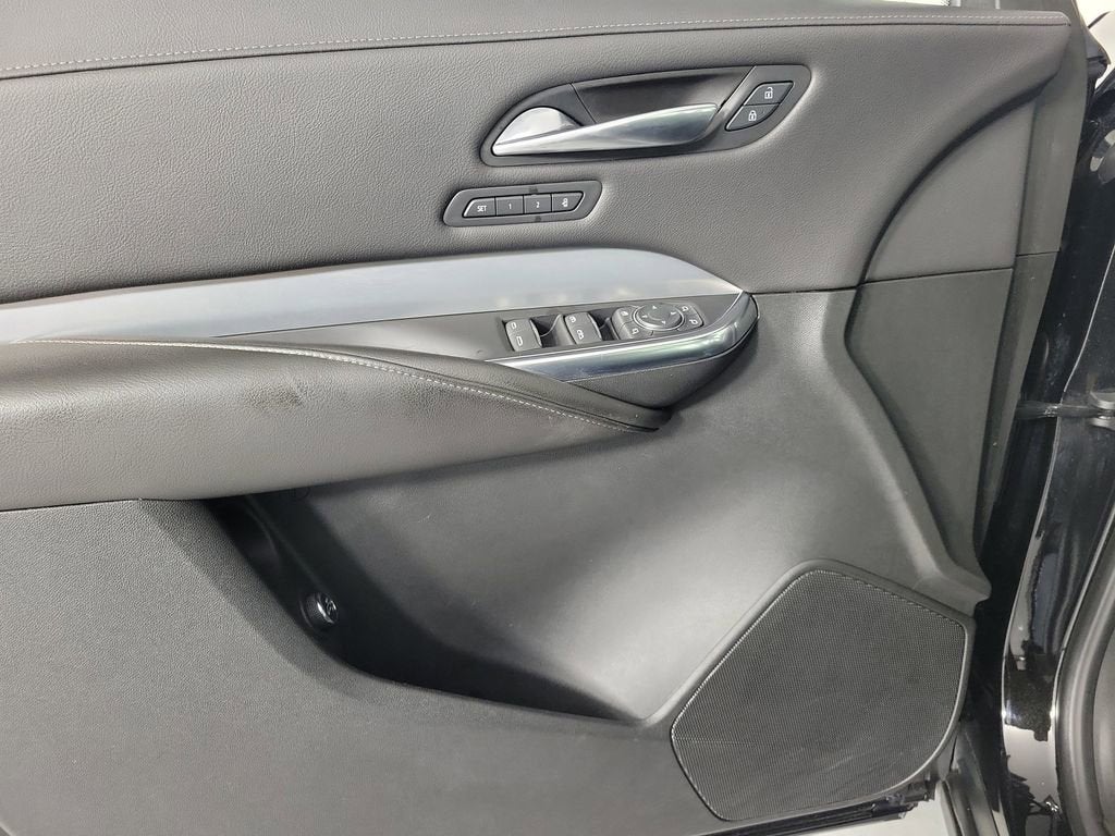 2021 Cadillac XT4 Premium Luxury