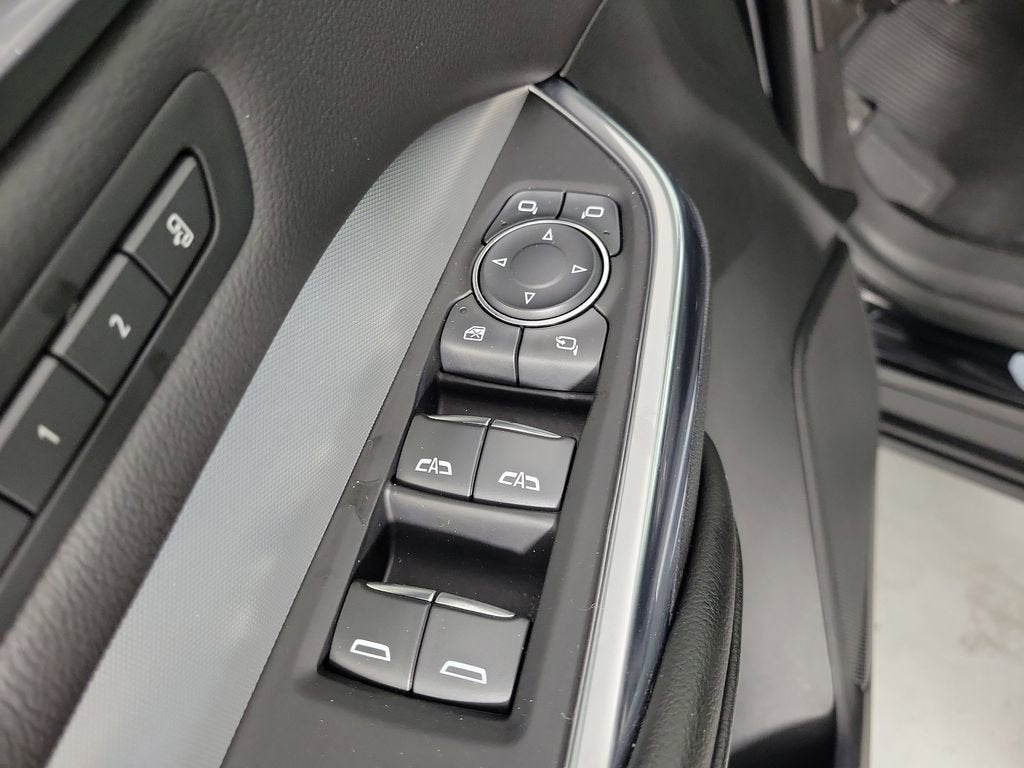 2021 Cadillac XT4 Premium Luxury