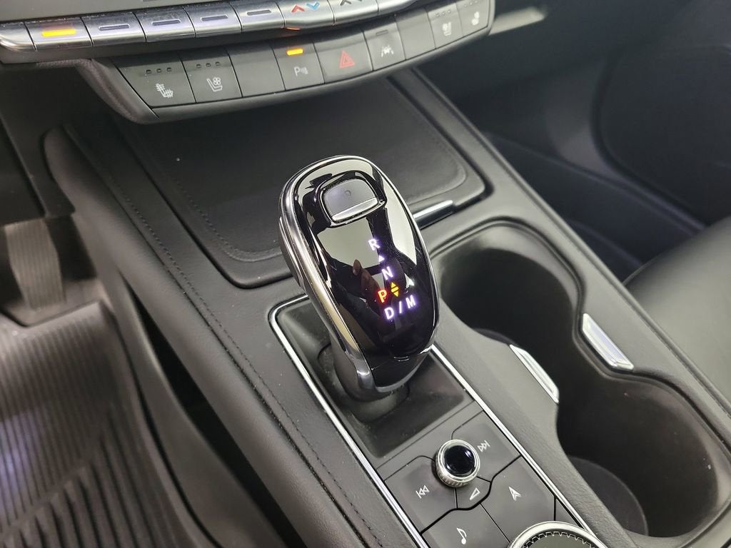 2021 Cadillac XT4 Premium Luxury