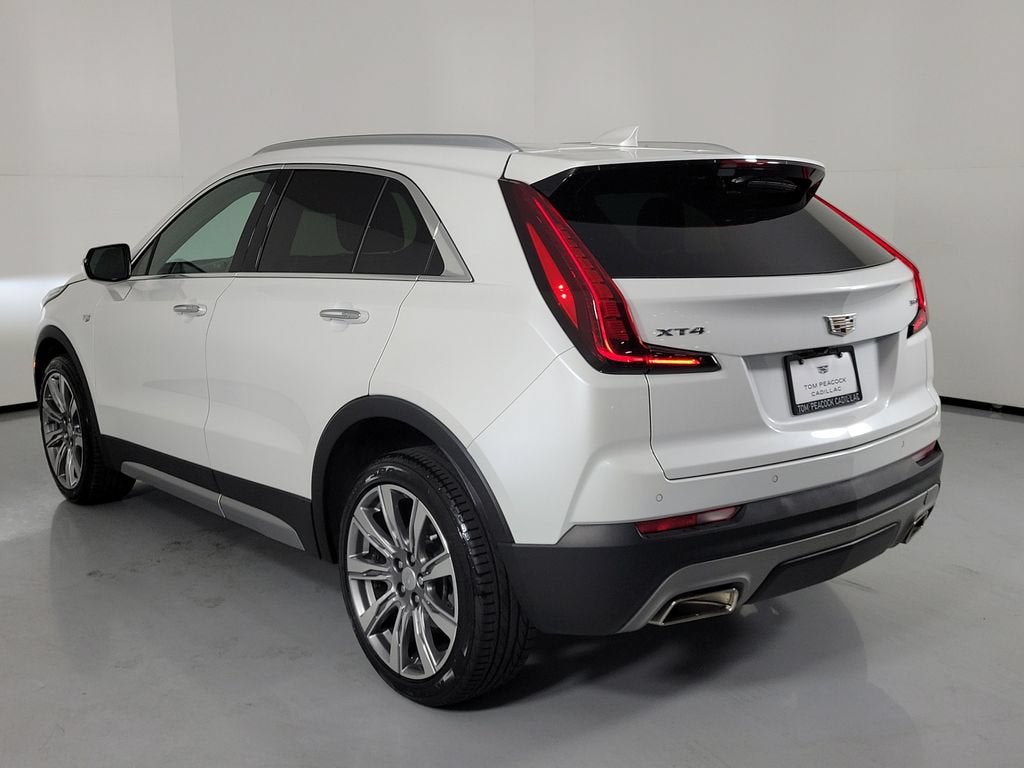 2023 Cadillac XT4 Premium Luxury