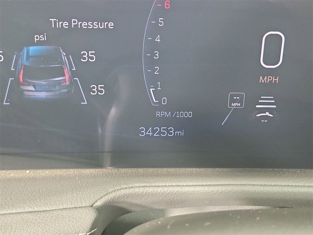 2025 Cadillac XT4 Premium Luxury