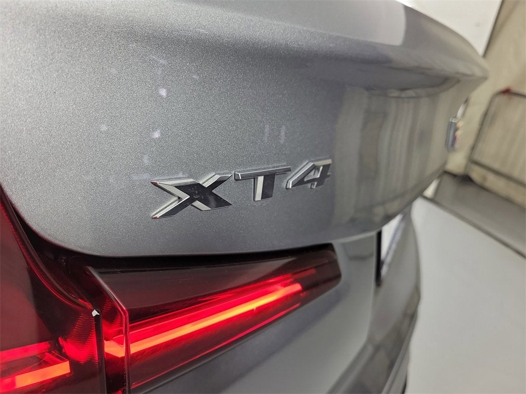 2024 Cadillac XT4 Premium Luxury