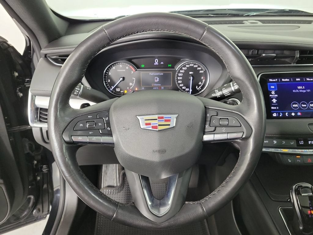 2023 Cadillac XT4 AWD Premium Luxury