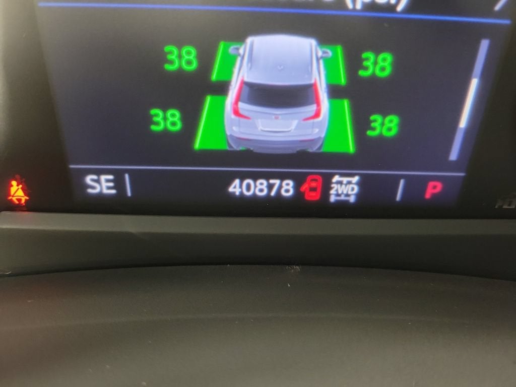 2023 Cadillac XT4 AWD Premium Luxury
