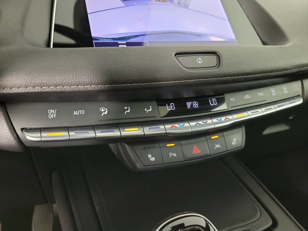 2023 Cadillac XT4 AWD Premium Luxury