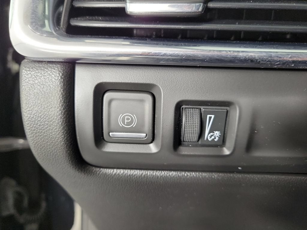 2023 Cadillac XT4 AWD Premium Luxury