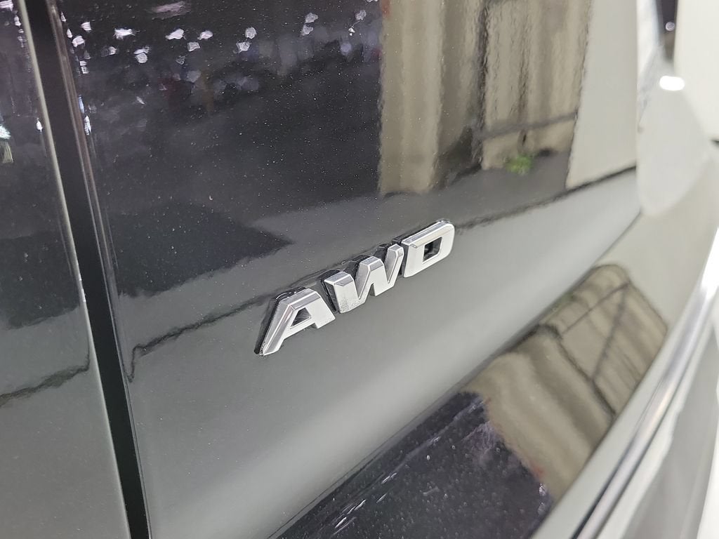 2023 Cadillac XT4 AWD Premium Luxury