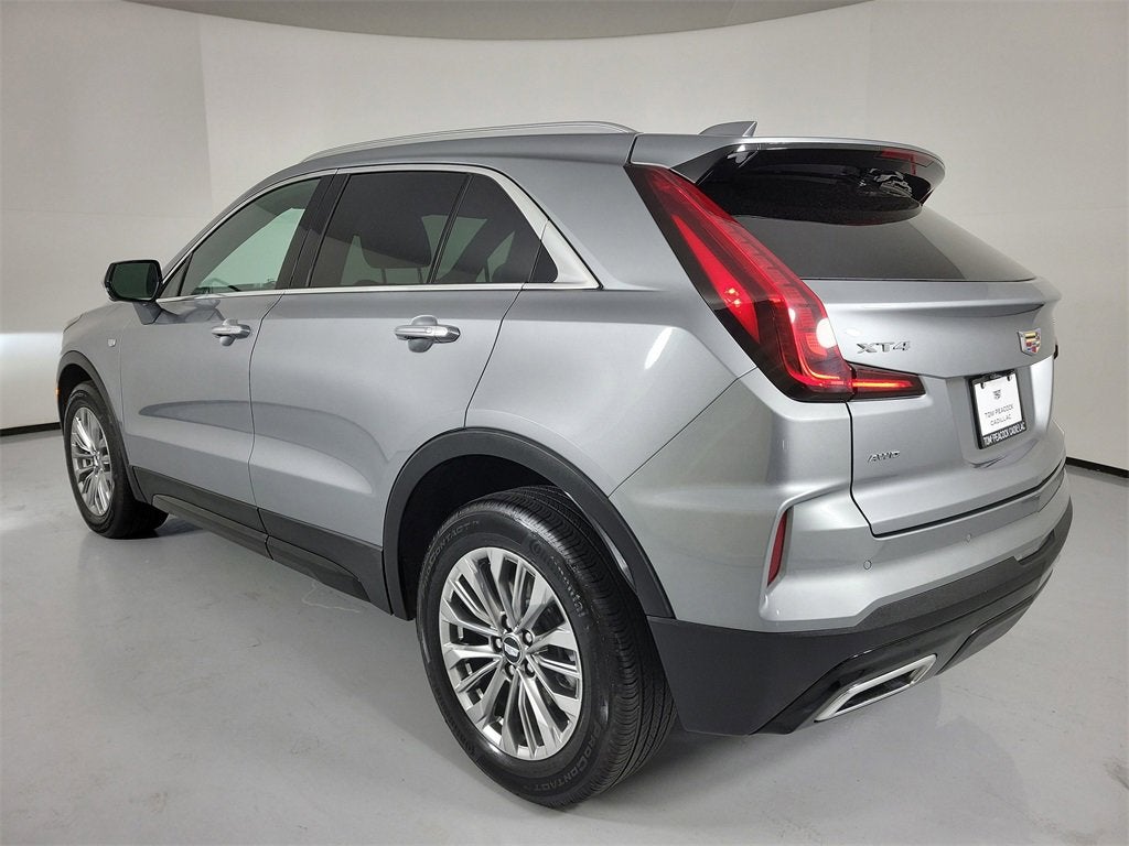 2025 Cadillac XT4 Premium Luxury