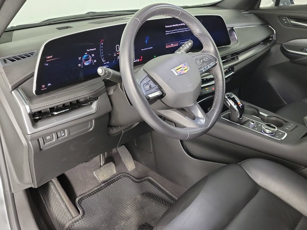 2024 Cadillac XT4 Premium Luxury