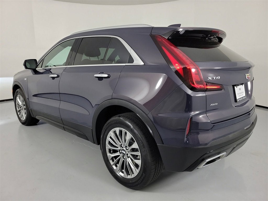2025 Cadillac XT4 Premium Luxury
