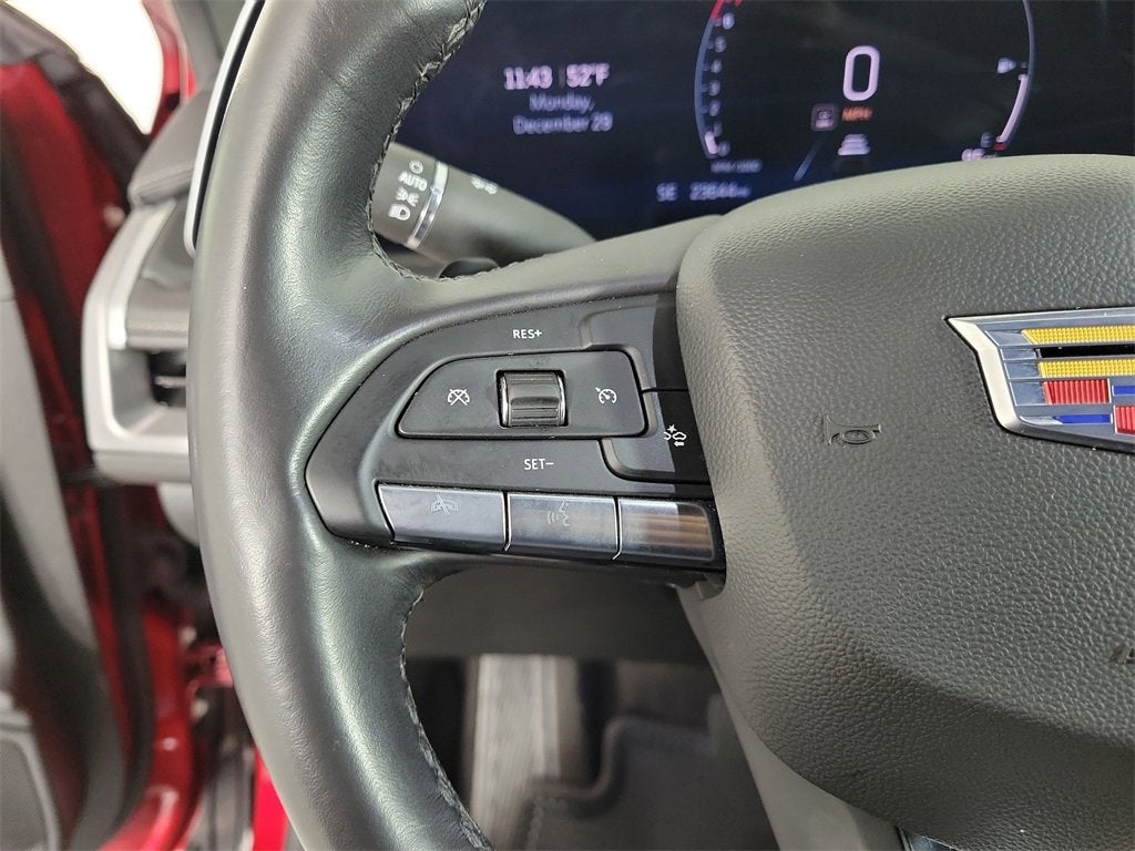 2024 Cadillac XT4 Premium Luxury