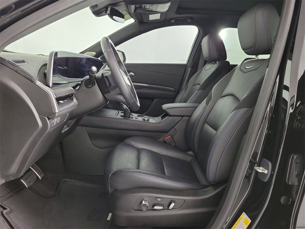 2024 Cadillac XT4 Sport