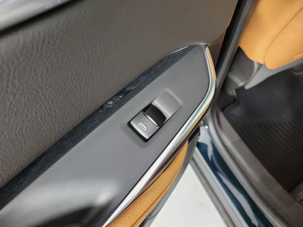 2025 Cadillac XT4 Sport