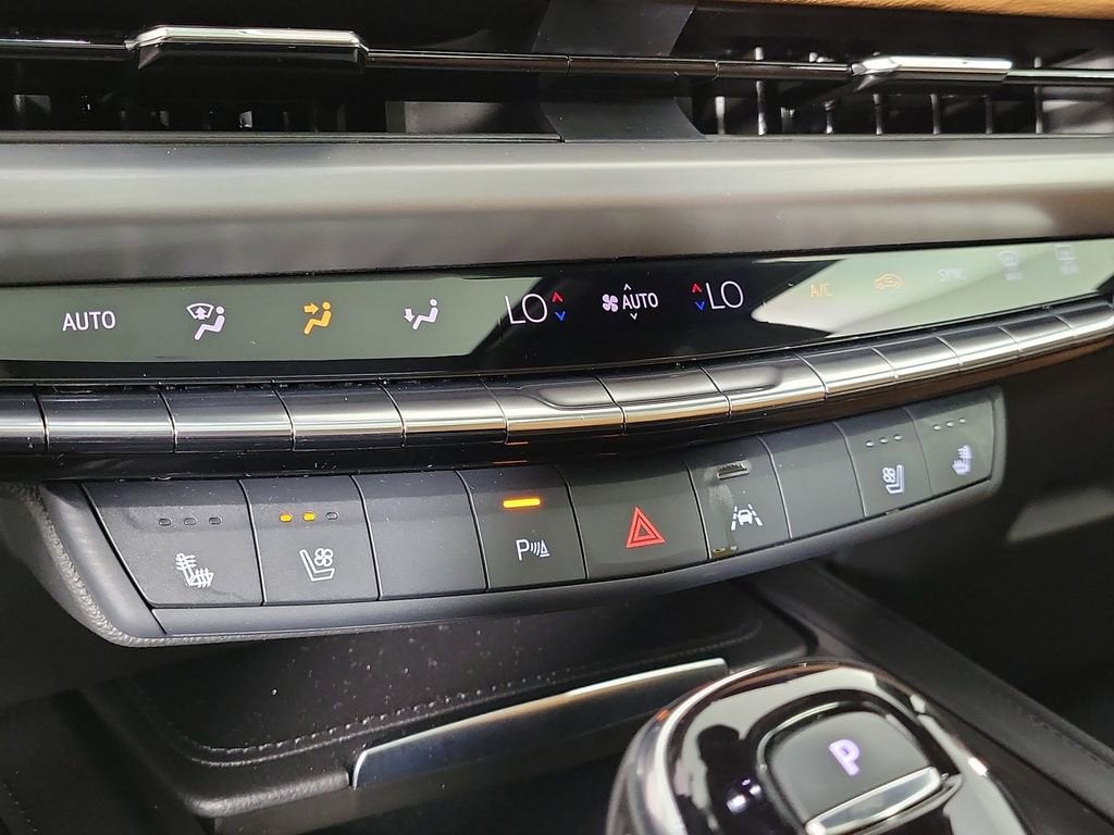 2025 Cadillac XT4 Sport