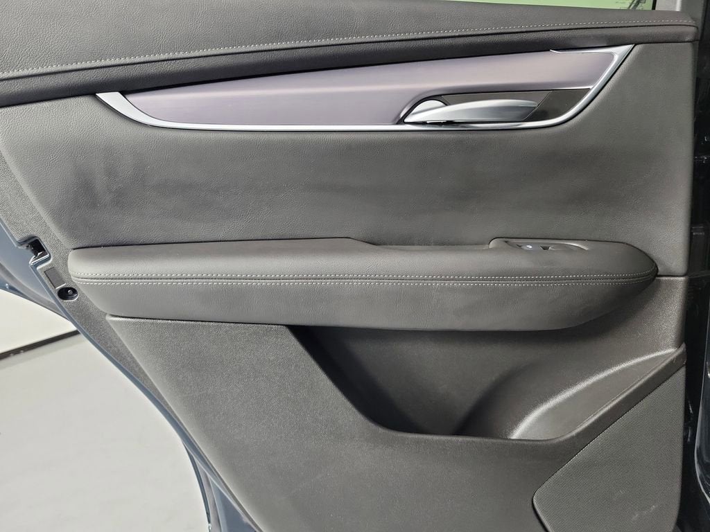 2024 Cadillac XT5 Luxury