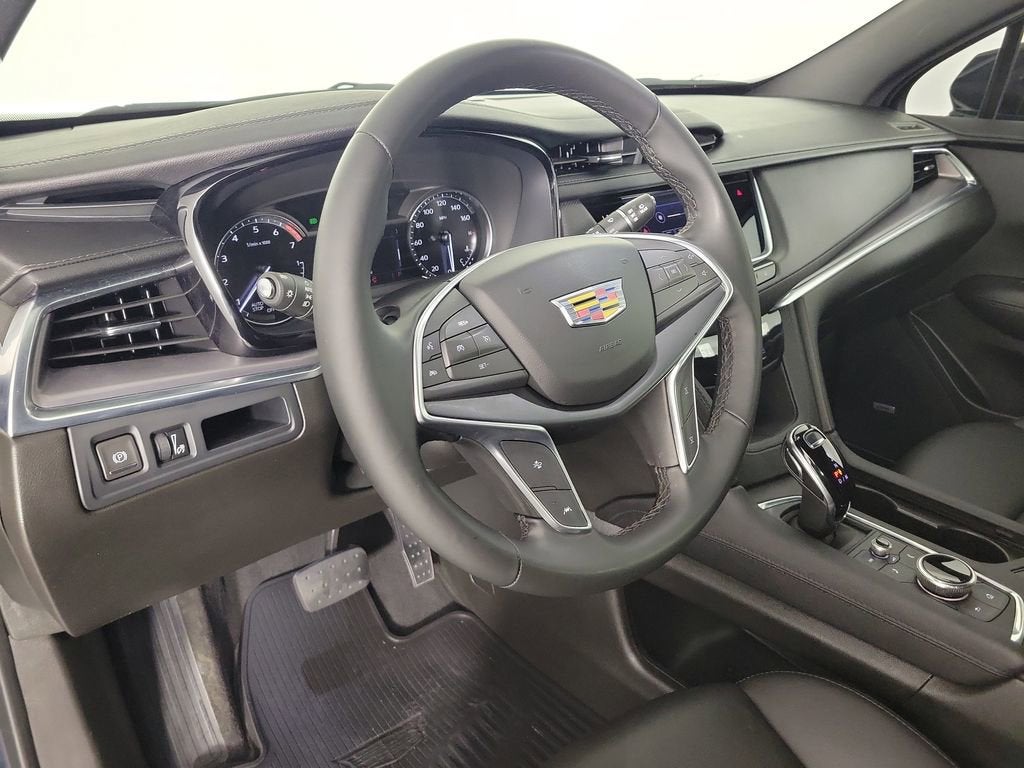 2024 Cadillac XT5 Luxury