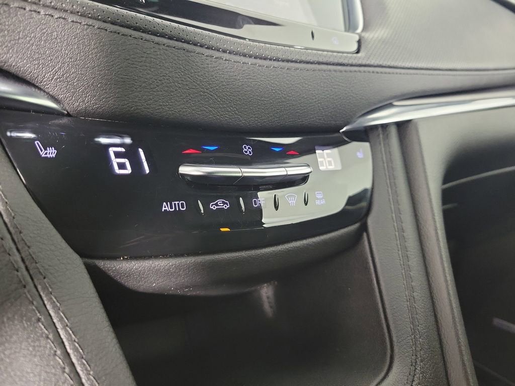 2024 Cadillac XT5 Luxury