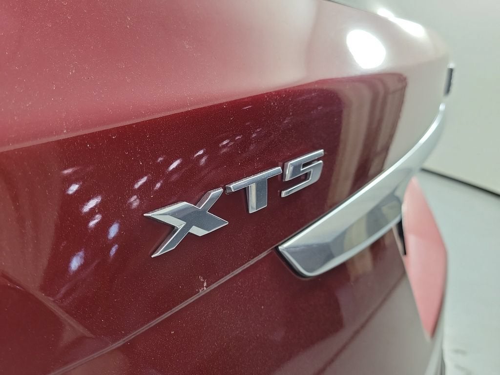 2023 Cadillac XT5 Luxury