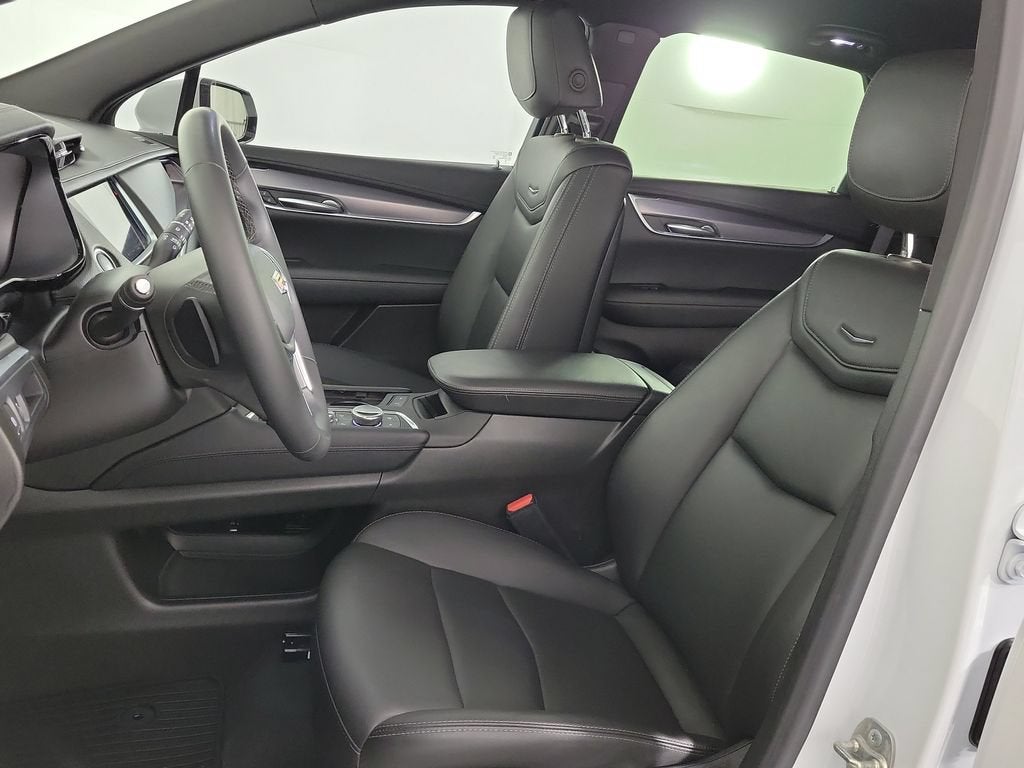 2024 Cadillac XT5 Luxury
