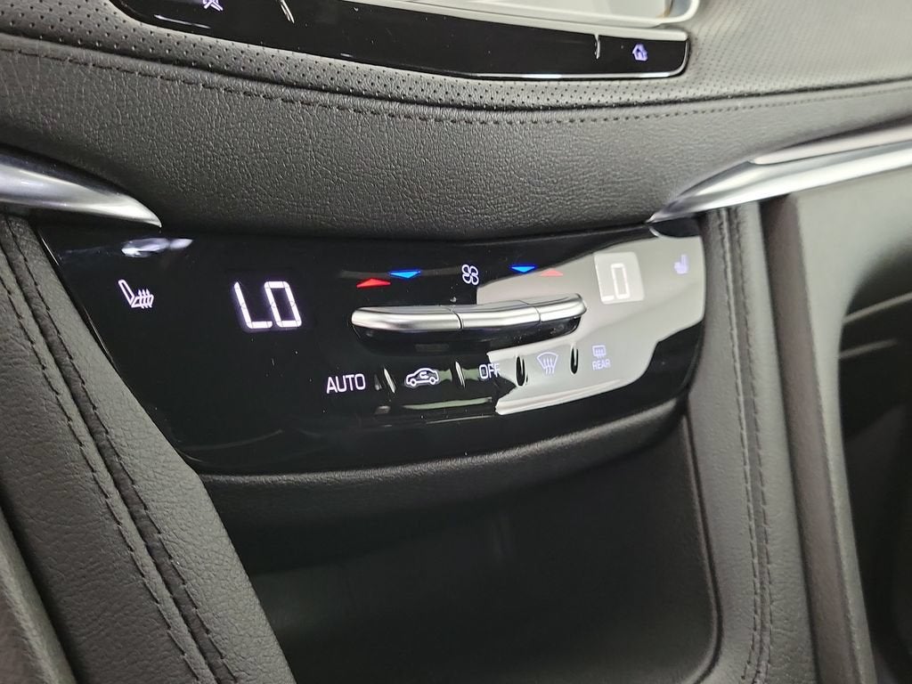 2024 Cadillac XT5 Luxury