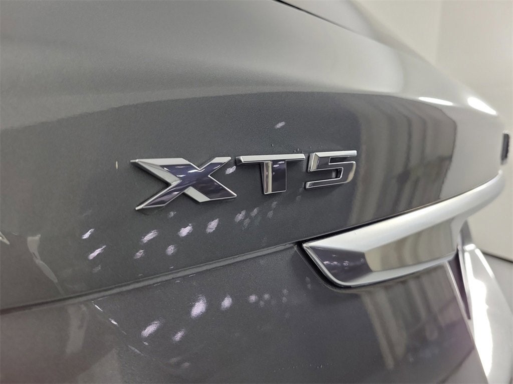 2023 Cadillac XT5 Luxury