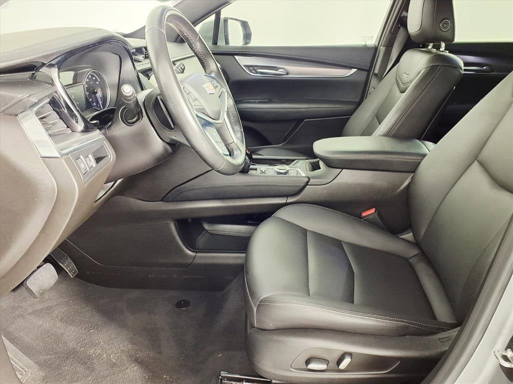 2023 Cadillac XT5 Luxury