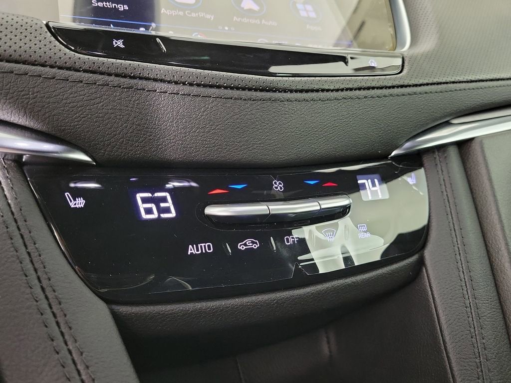 2026 Cadillac XT5 Luxury