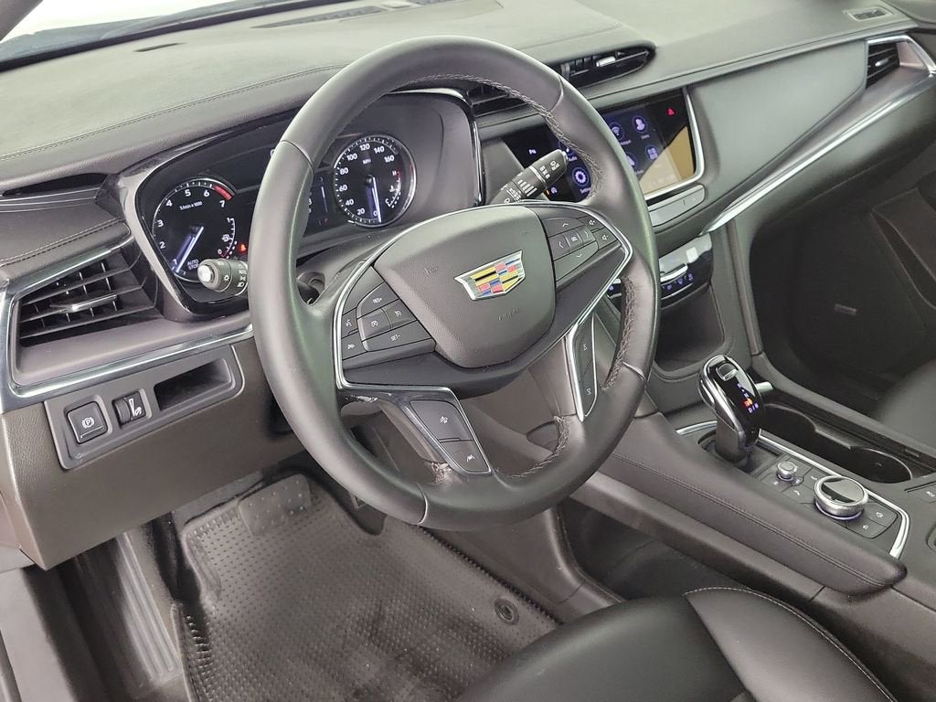 2023 Cadillac XT5 Luxury