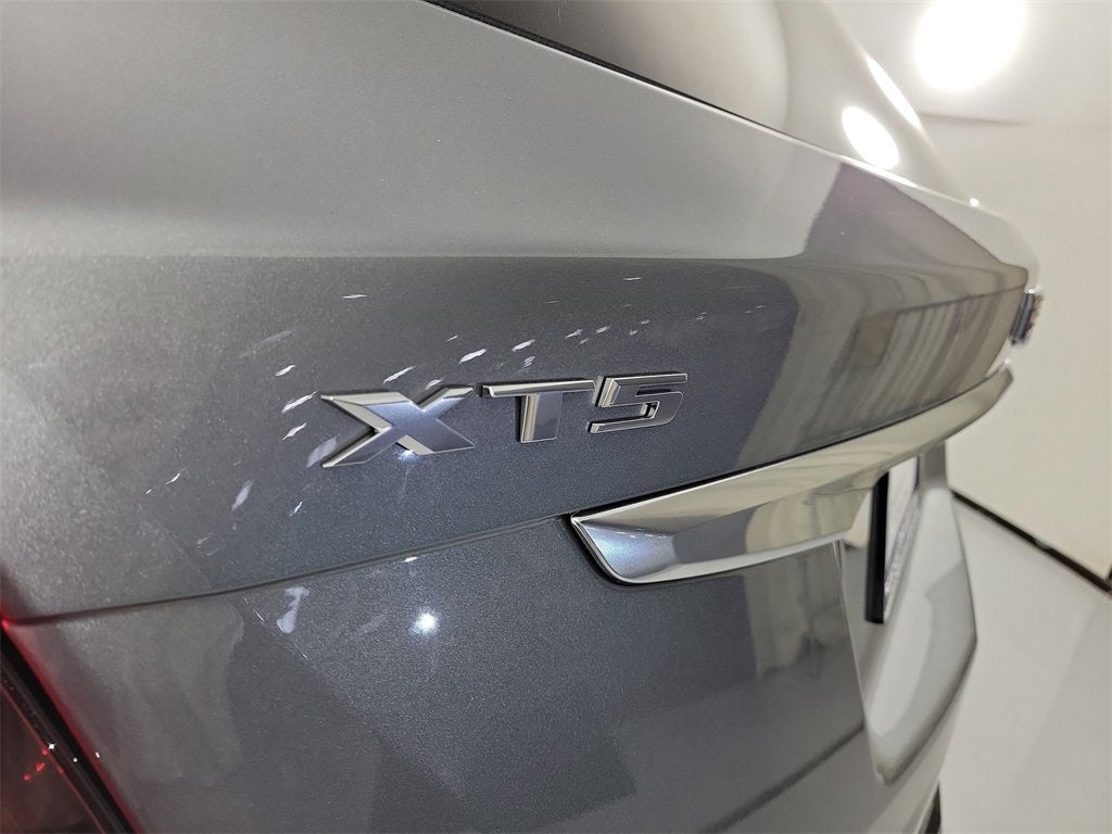2023 Cadillac XT5 Luxury