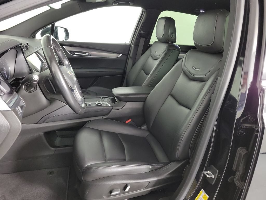2023 Cadillac XT5 Luxury