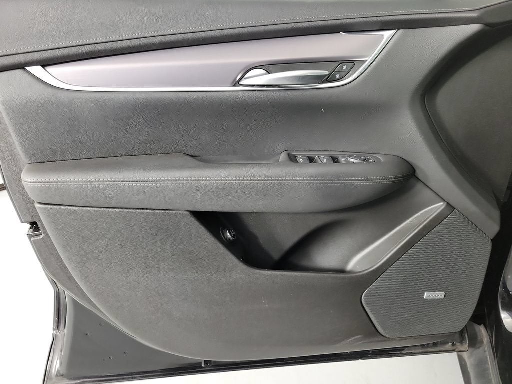 2023 Cadillac XT5 Luxury