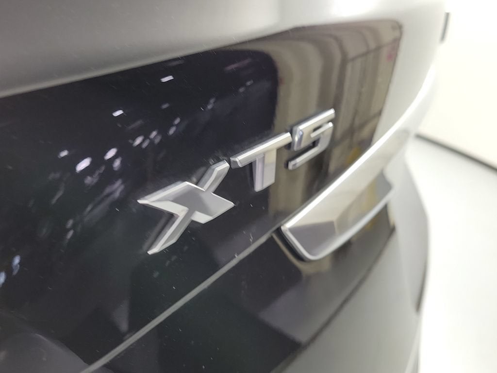 2023 Cadillac XT5 Luxury