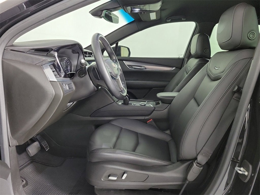 2023 Cadillac XT5 Luxury