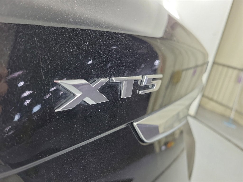 2023 Cadillac XT5 Luxury