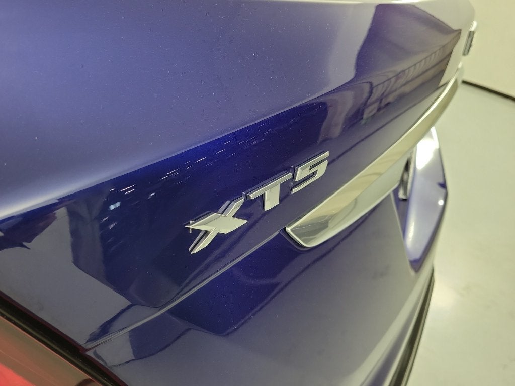2023 Cadillac XT5 FWD Luxury