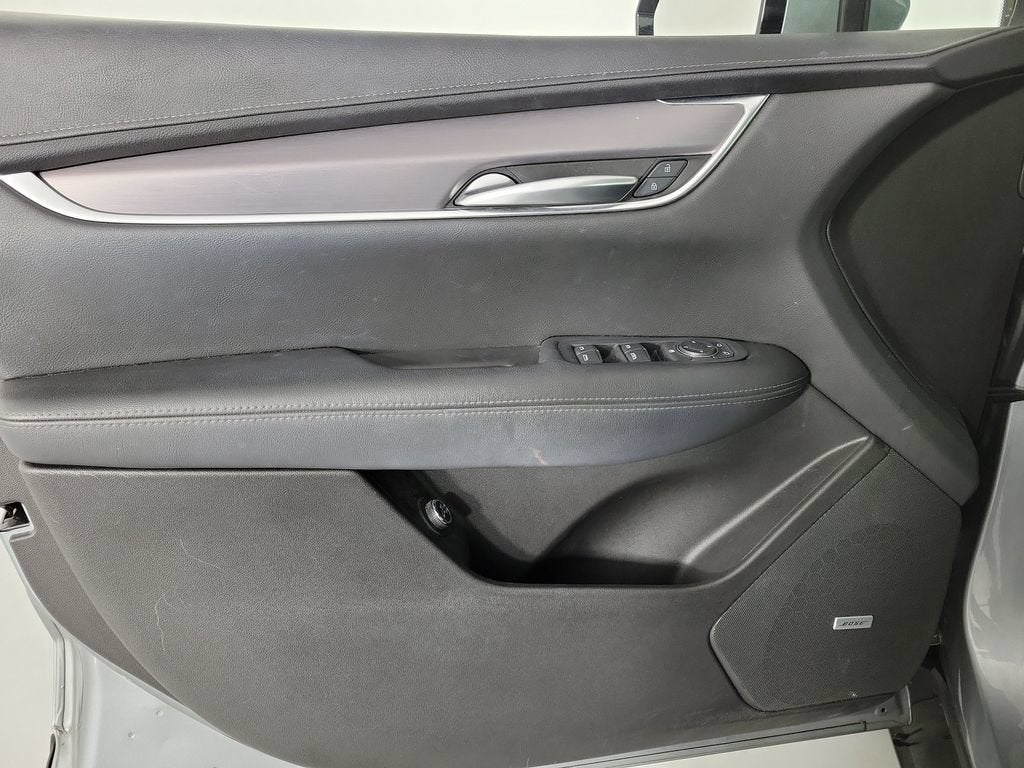 2023 Cadillac XT5 Luxury