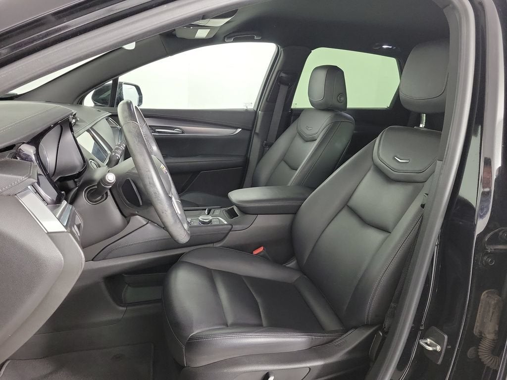 2023 Cadillac XT5 Luxury