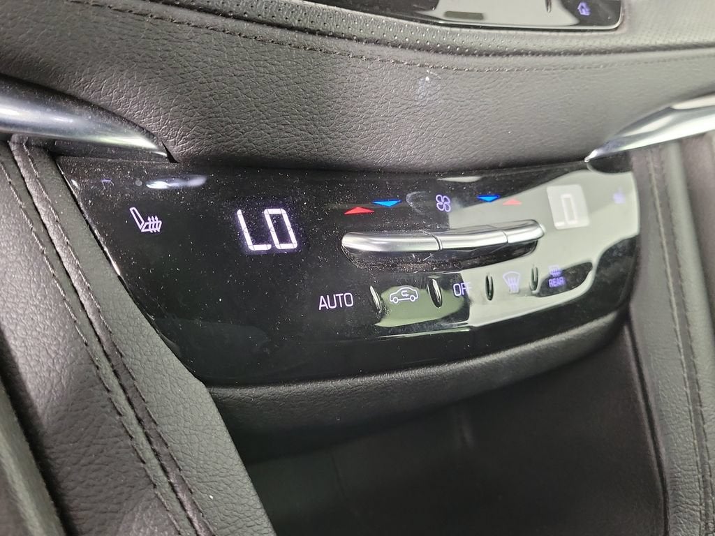 2023 Cadillac XT5 Luxury