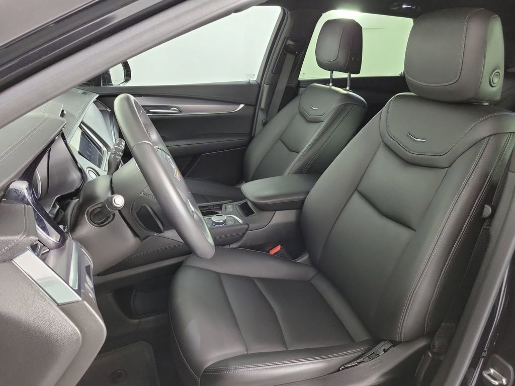 2023 Cadillac XT5 Luxury
