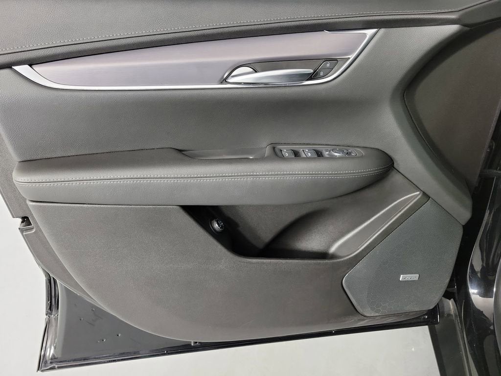 2023 Cadillac XT5 Luxury