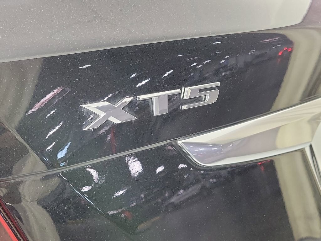 2023 Cadillac XT5 Luxury